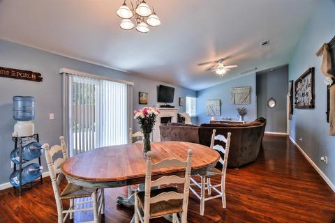 211 W E St, Galt, CA 95632 photo 8