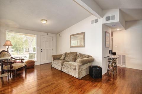 4820 Donovan Dr, Carmichael, CA 95608 photo 5