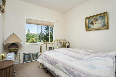 13407 Capitol Dr, Grass Valley, CA 95945 photo 19