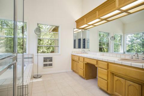 13407 Capitol Dr, Grass Valley, CA 95945 photo 17