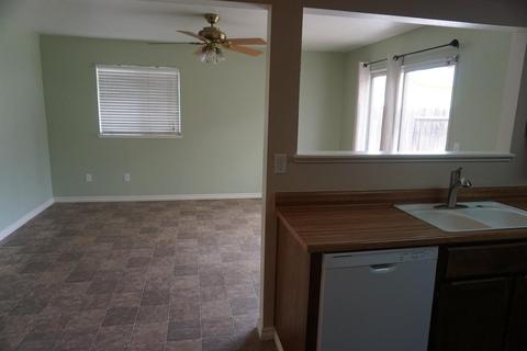 900 Panoche Dr, Modesto, CA 95358 photo 9
