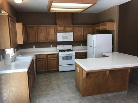 1016 Navel Ave, Madera, CA 93637 photo 3