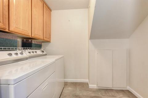 112 Arrowsmith Dr, Folsom, CA 95630 photo 15
