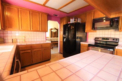2008 Sheldon Dr, Modesto, CA 95350 photo 9