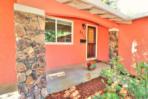 2715 Adrian, Davis, CA 95618 photo 2