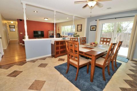 2715 Adrian, Davis, CA 95618 photo 10