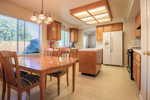 924 Long Barn Dr, Lathrop, CA 95330 photo 12