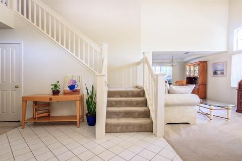 924 Long Barn Dr, Lathrop, CA 95330 photo 4
