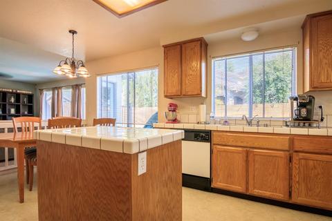924 Long Barn Dr, Lathrop, CA 95330 photo 10