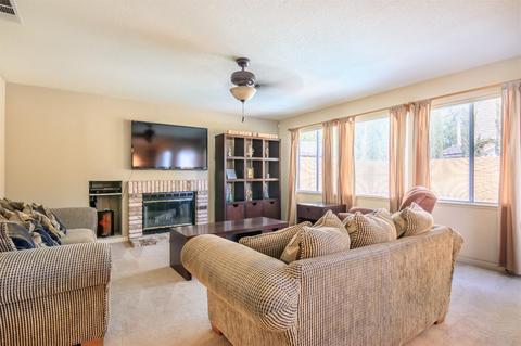 924 Long Barn Dr, Lathrop, CA 95330 photo 14