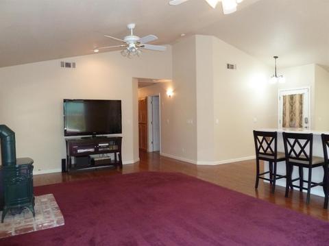 540 E 10th St, Lincoln, CA 95648 photo 3