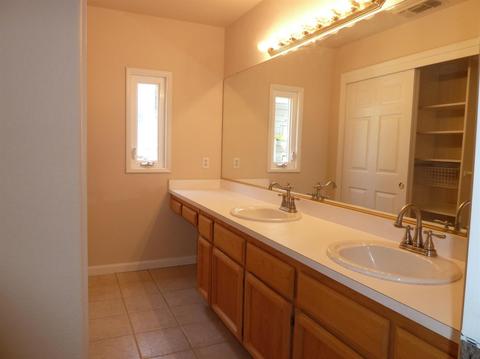 540 E 10th St, Lincoln, CA 95648 photo 8