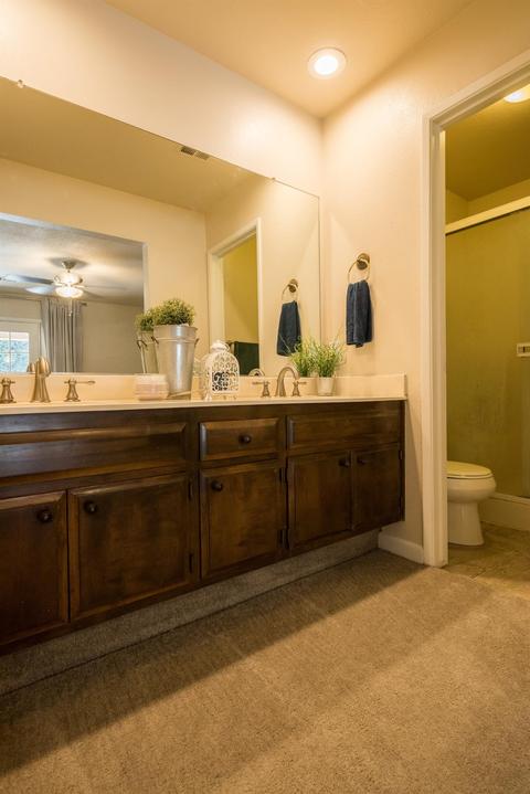 504 Phoenix Ave, Modesto, CA 95354 photo 2