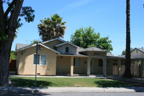 2025 Miller Ave, Modesto, CA 95354 photo 2
