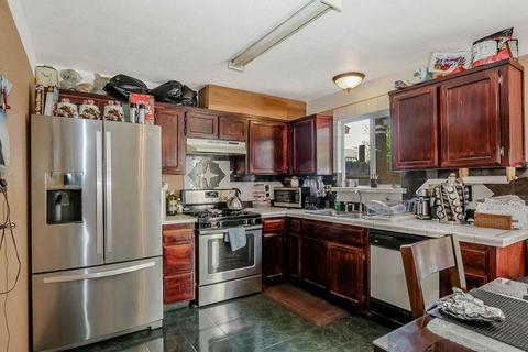 2060 Rock Pine Ct, Modesto, CA 95351 photo 9