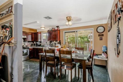 2060 Rock Pine Ct, Modesto, CA 95351 photo 8
