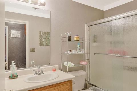 2060 Rock Pine Ct, Modesto, CA 95351 photo 13