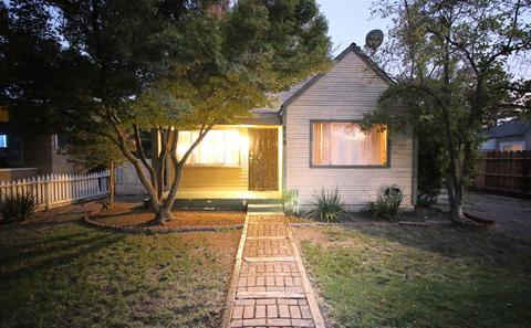710 Park St, Turlock, CA 95380 photo 2