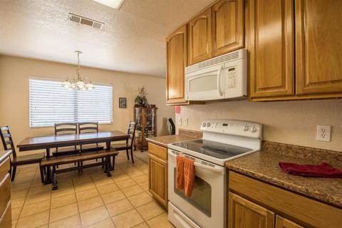 1405 Kelley Dr, Manteca, CA 95336 photo 2