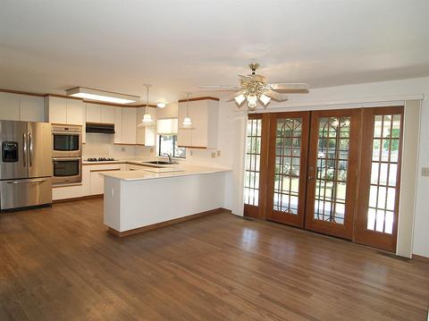 2560 E Hawkeye Ave, Turlock, CA 95380 photo 1