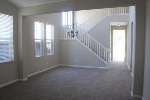 908 Mason Ct, Tracy, CA 95377 photo 2