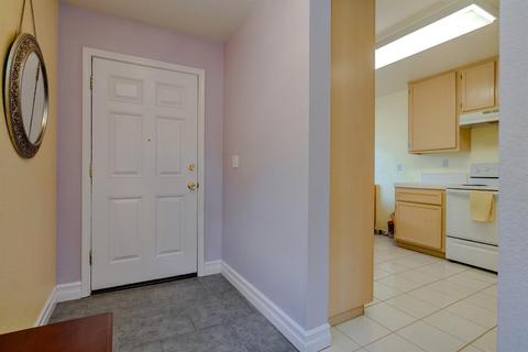 2329 Roualt St, Davis, CA 95618 photo 4