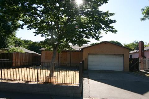 606 Mamilane, Modesto, CA 95351 photo 1