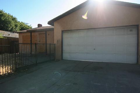 606 Mamilane, Modesto, CA 95351 photo 4