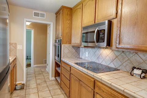 2004 Sweetwater Dr, Modesto, CA 95355 photo 8