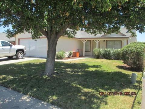 5020 John Wayne Dr, Ceres, CA 95307 photo 4