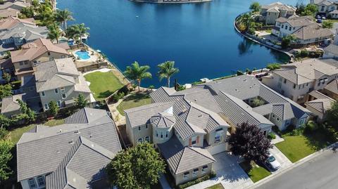 1306 Oasis Ln, Patterson, CA 95363 photo 3