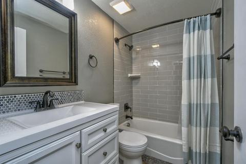 4045 Oak Villa Cir, Carmichael, CA 95608 photo 16