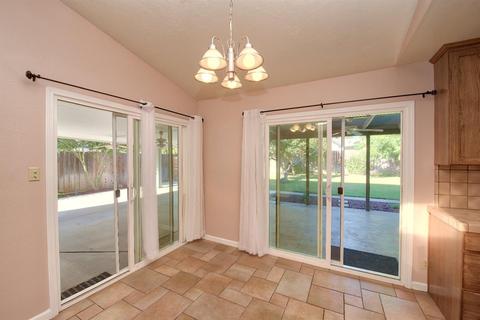 554 Curry Ave, Modesto, CA 95354 photo 17