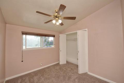 554 Curry Ave, Modesto, CA 95354 photo 21