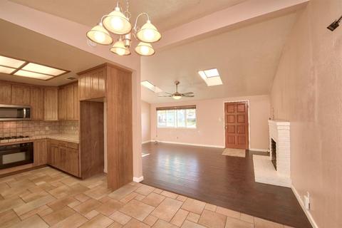 554 Curry Ave, Modesto, CA 95354 photo 19