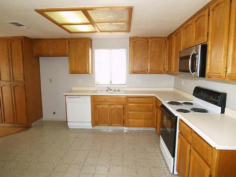 1308 Markham Ave, Modesto, CA 95358 photo 4