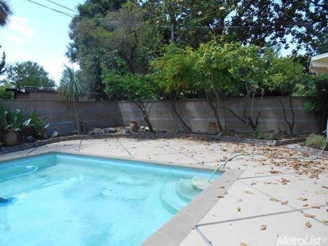 210 Lois Ave, Modesto, CA 95350 photo 17