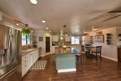 225 Olive Ave, Patterson, CA 95363 photo 14
