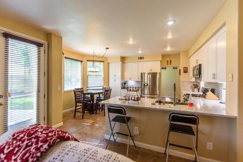 2037 Hyde Park Pl, Manteca, CA 95336 photo 11