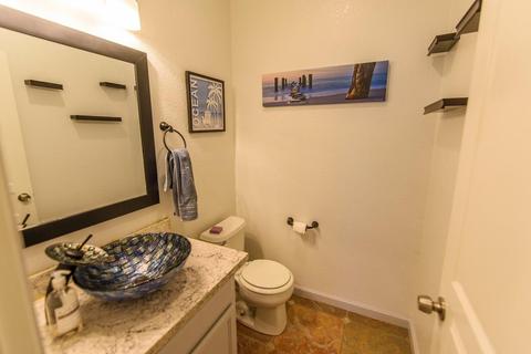 2037 Hyde Park Pl, Manteca, CA 95336 photo 7