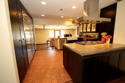 606 E Roseburg Ave, Modesto, CA 95350 photo 10