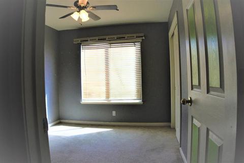 1420 Strawberry Dr, Ceres, CA 95307 photo 17