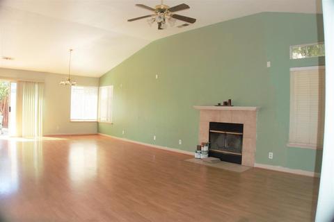 1420 Strawberry Dr, Ceres, CA 95307 photo 3