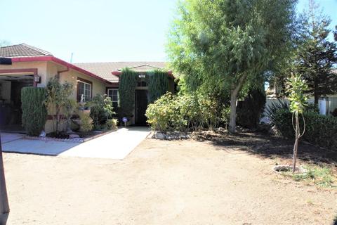 1420 Strawberry Dr, Ceres, CA 95307 photo 1