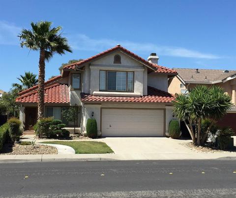 1945 W Kavanagh Ave, Tracy, CA 95376 photo 1