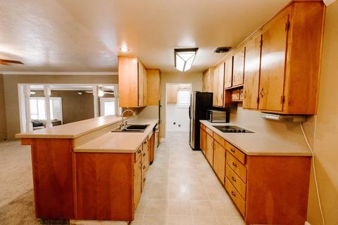1221 Cecil Way, Modesto, CA 95350 photo 9