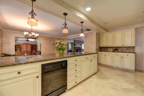 5201 Oleander Dr, Carmichael, CA 95608 photo 15