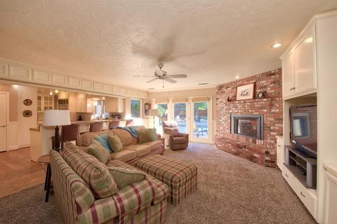 412 N 6th St, Patterson, CA 95363 photo 5