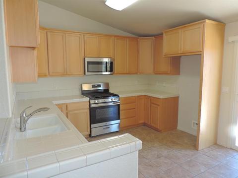 700 Crippen Ave, Modesto, CA 95351 photo 10