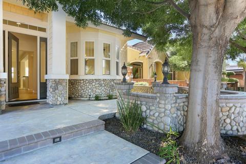 1541 Biarritz, Tracy, CA 95304 photo 4